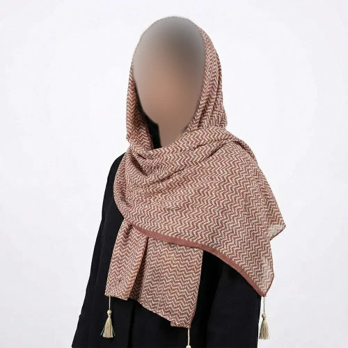 شال زنانه پلیسه طرح زیگزال کد 9636 ابعاد 190 در 58 سانتیمتر