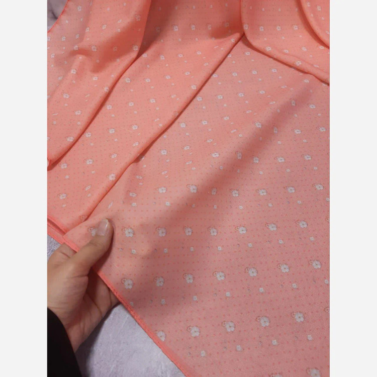 روسری نخ کاستوم طرح شکوفه بهاری خال خالی ریز قواره بزرگ 140x140