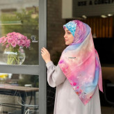 روسری نخ کاستوم طرح درنا سایز 140 صورتی چرخ دوز سیتو