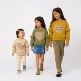 بلوز دخترانه طرح قلب آستین بالک دار جنس پنبه ای