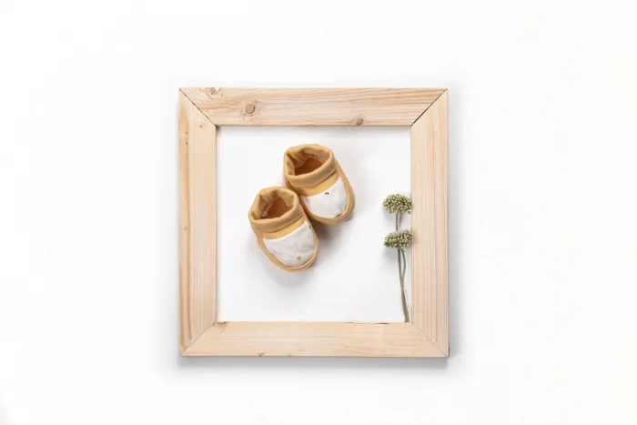 clogs-girls-merlin.webp