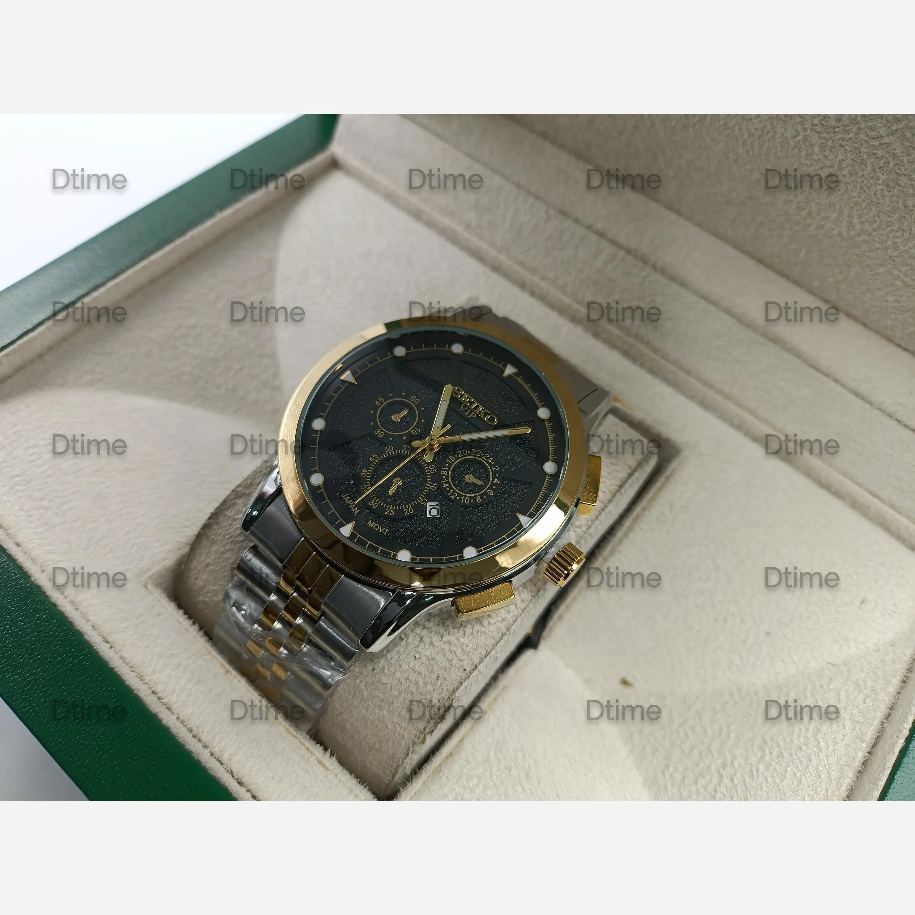 ساعت مچی مردانه سیکو دو رنگ طلایی صفحه مشکی طرح سه موتور مدل 5748