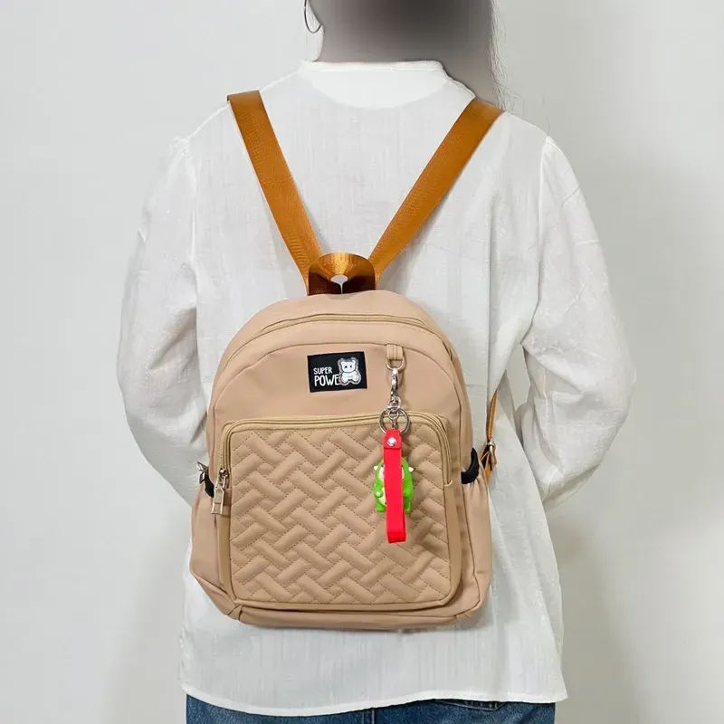 کوله پشتی اسپرت فانتزی جنس نانسی ابعاد 30 در 33 با بندهای قابل تنظیم